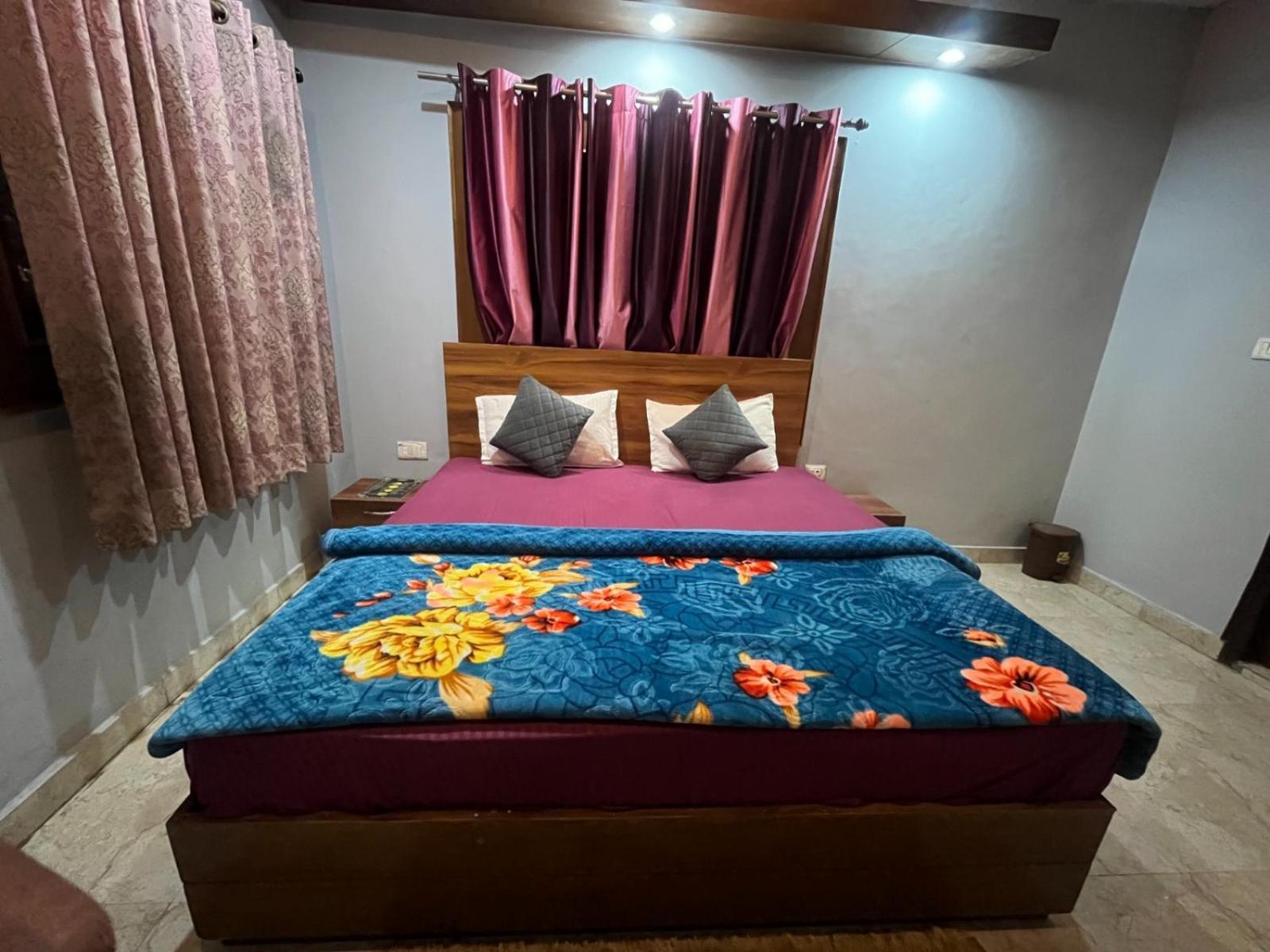 Royal Hill Inn Mussoorie Exterior photo