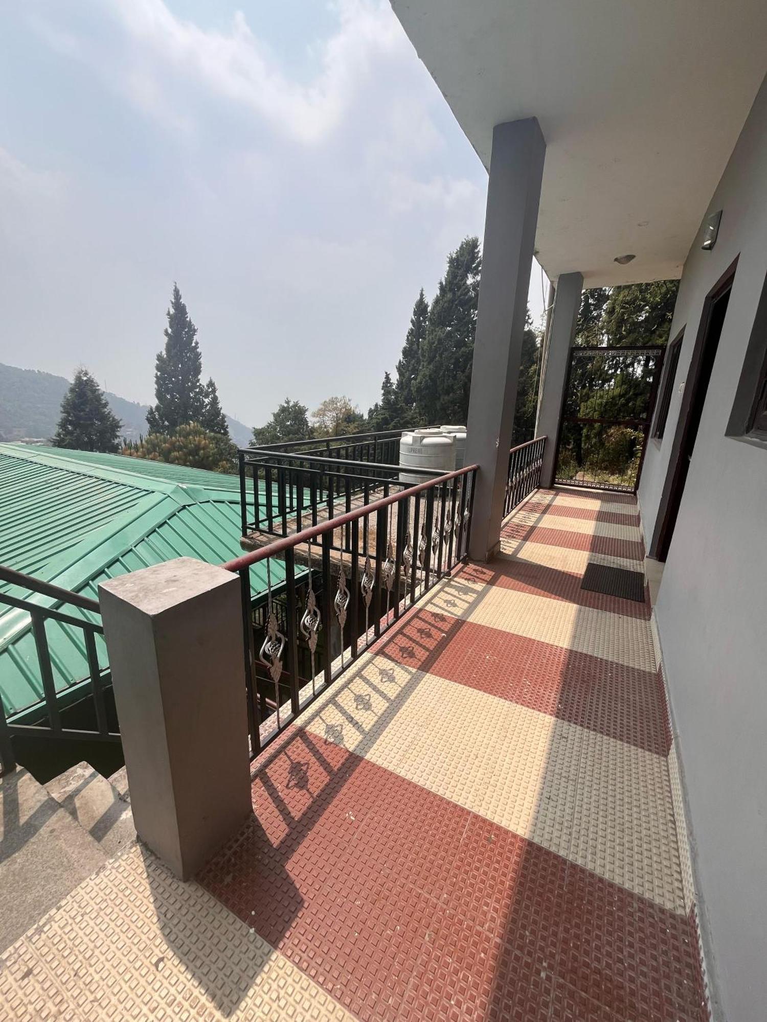 Royal Hill Inn Mussoorie Exterior photo