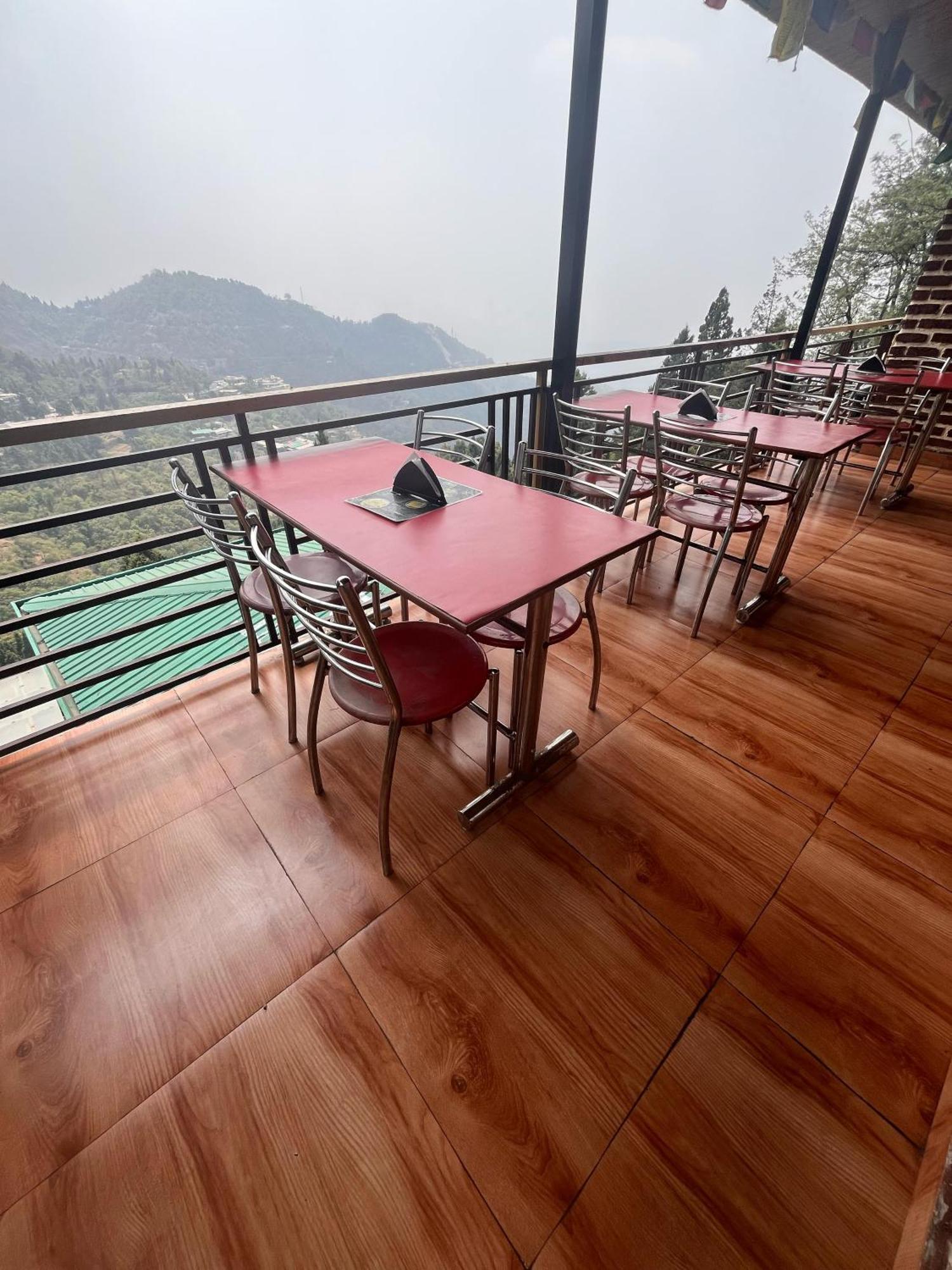 Royal Hill Inn Mussoorie Exterior photo